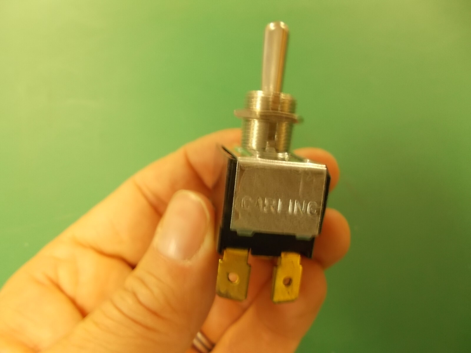 Toggle Switch 10A,250 VAC, 15A,125 VAC, 3/4 HP 250 VAC 9326