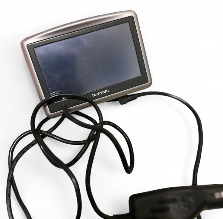 Used TomTom ONE XL GPS Navigator with Car Charger