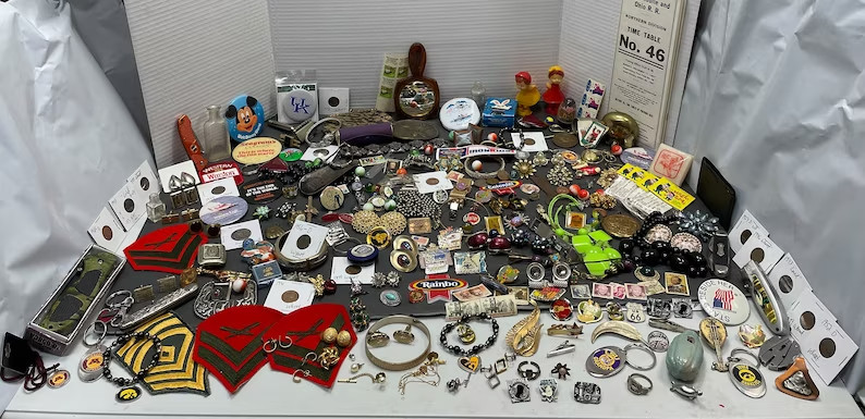 10 pound box of ” Manifested ” items from Estate Liquidation Service,NY-LKN#0407