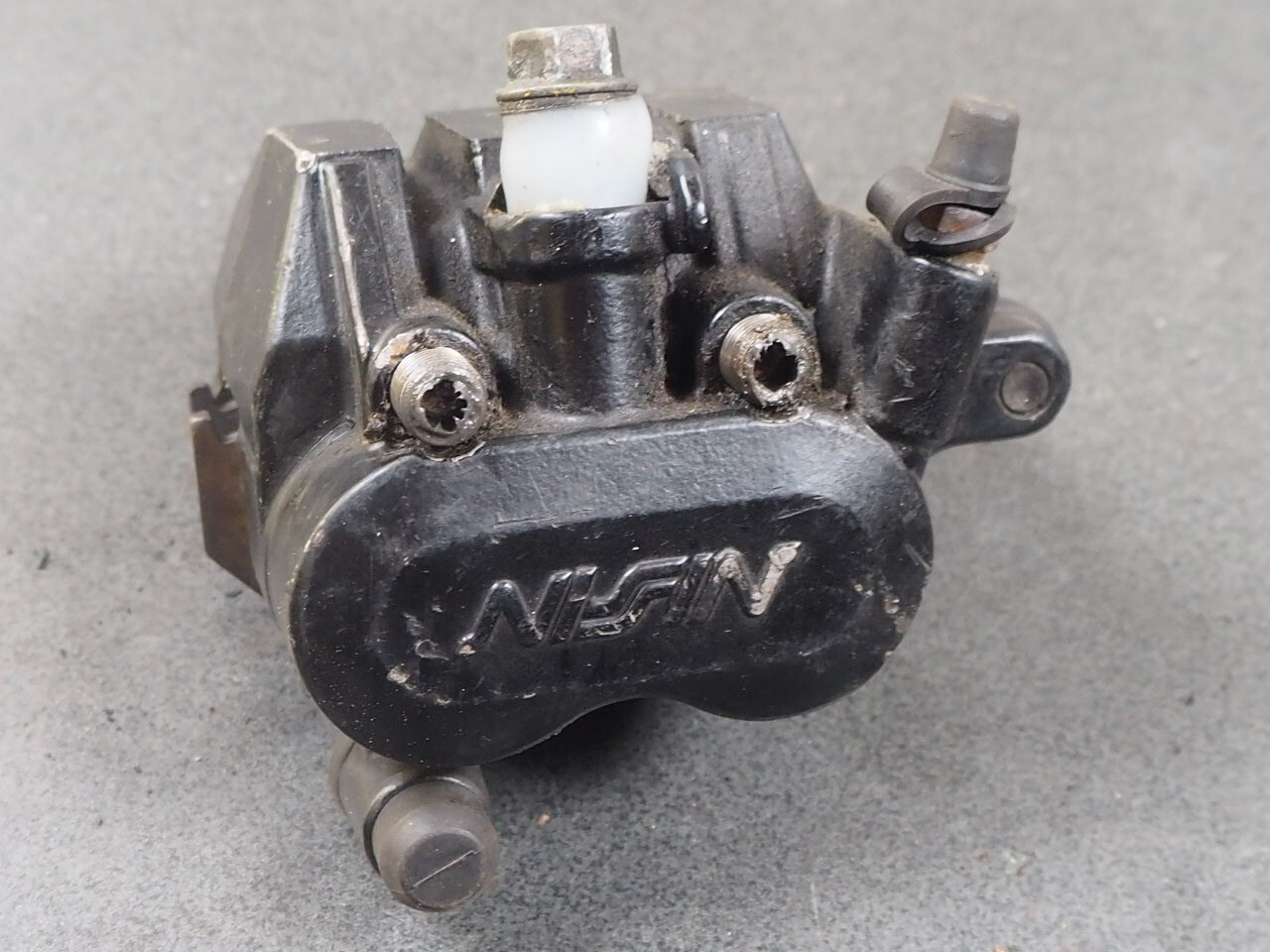 HONDA GL1500 1989 45201-MT8-006 CALIPER FR BRAKE RH 12129