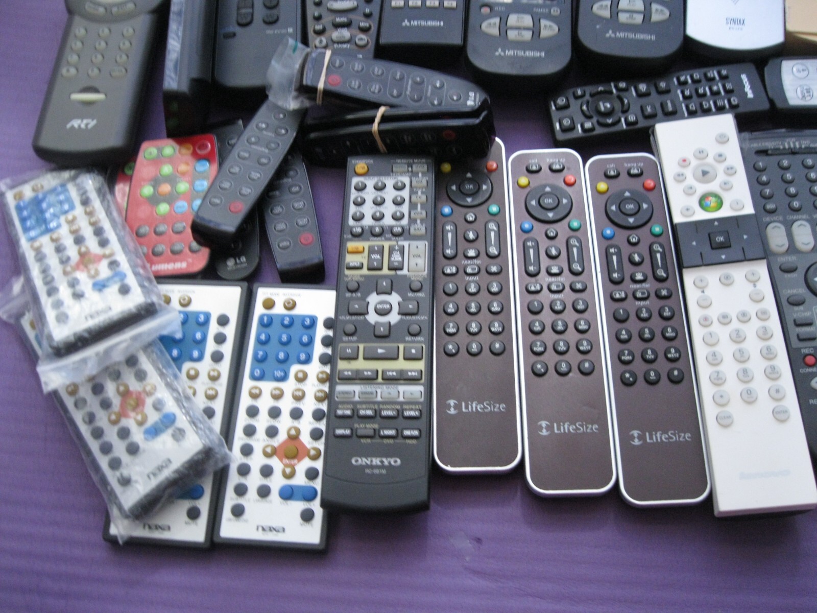 LOT OF mixed REMOTE CONTROLS ORIGINALS ONLY ABC