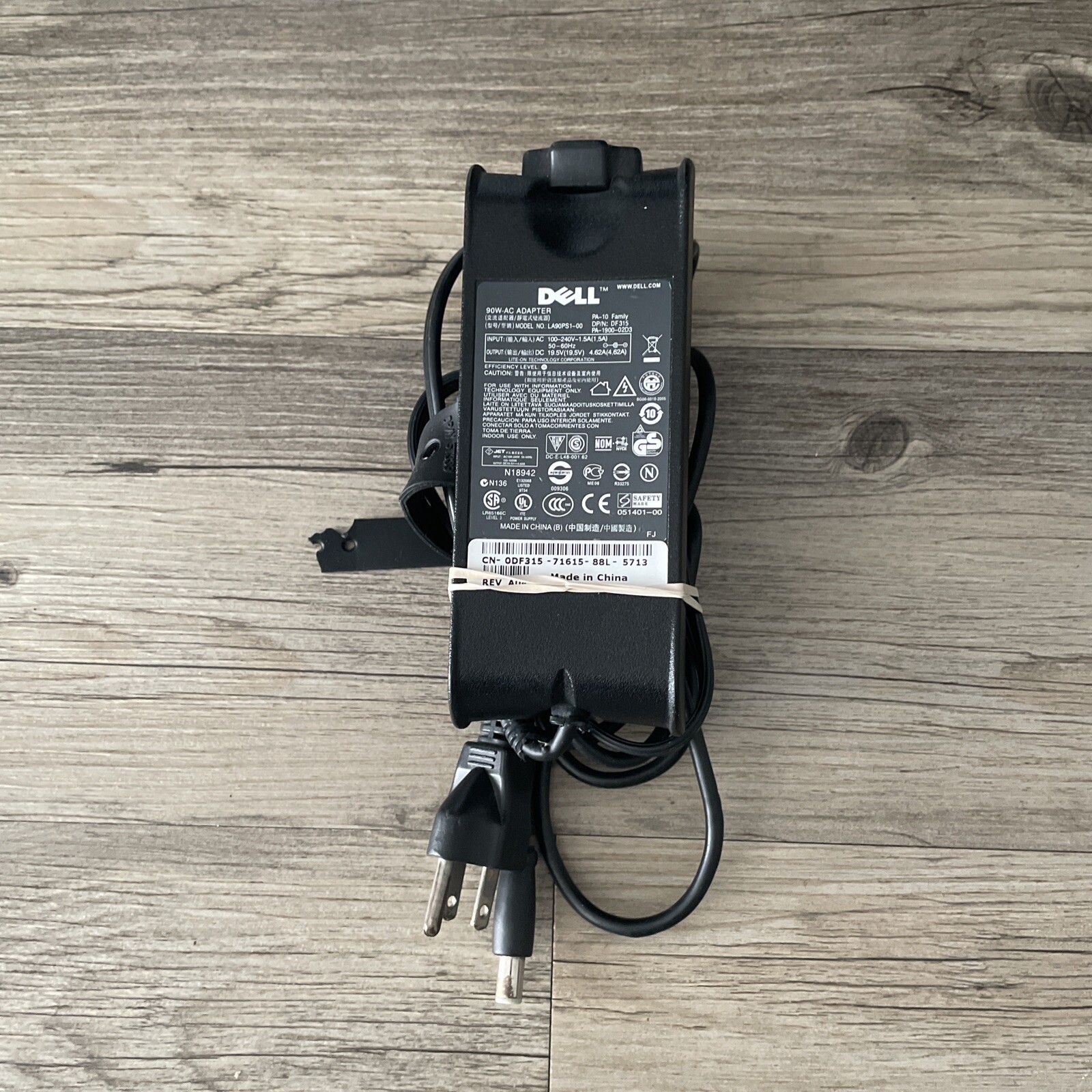DELL GENUINE PA-10 AC ADAPTER LA90PS1-00 90W PA-1900-02D3 D315 3