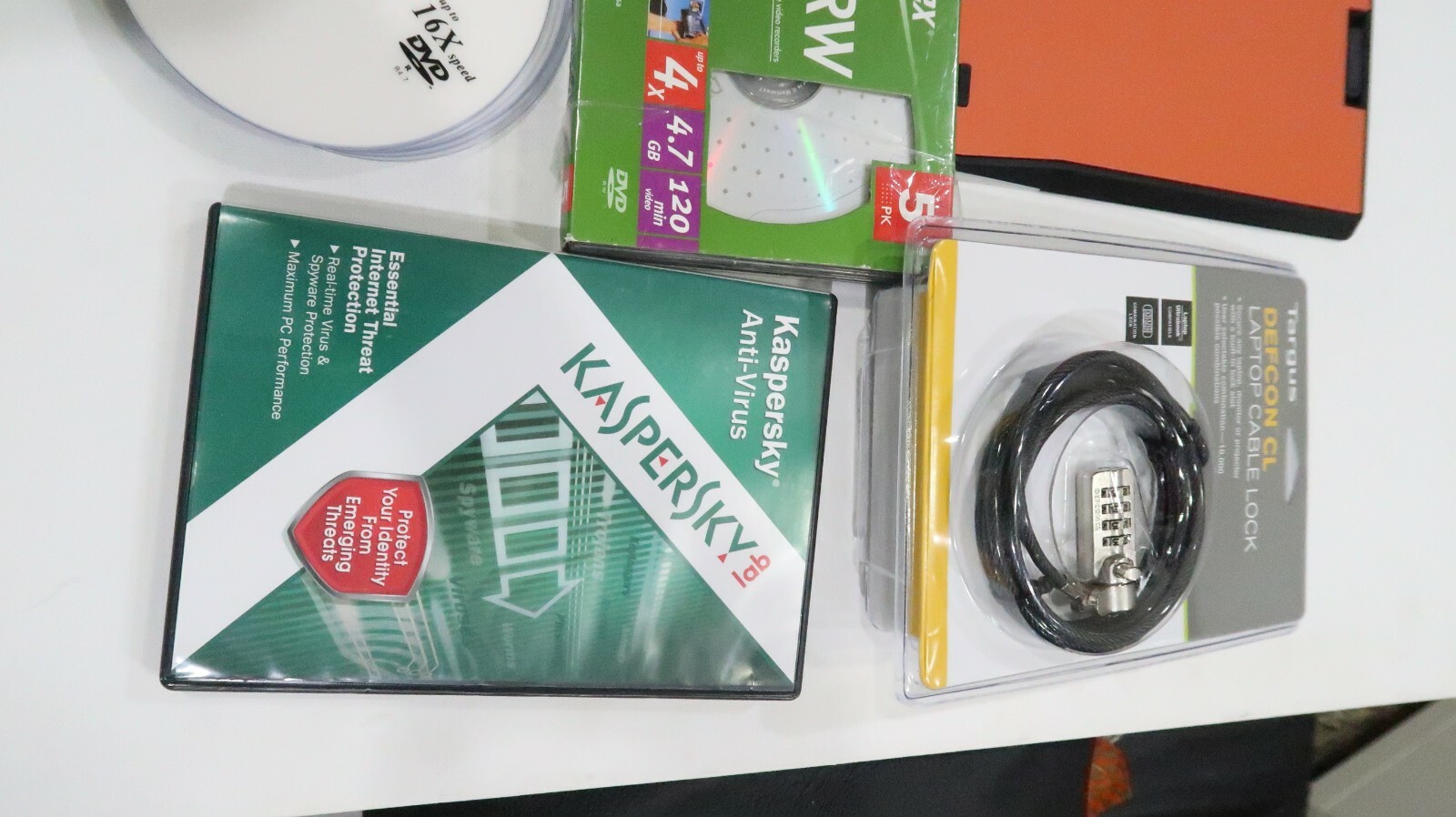 Electronics for parts, repair, working, new lot Logitech,Targus,CyberPower,Nikon