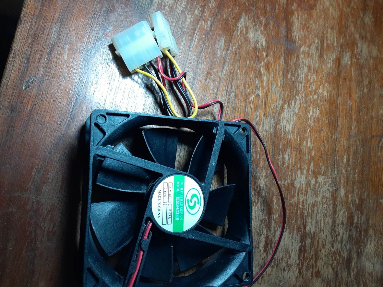 DC BRUSHLESS FAN DF0922505SEL 5V DC 0.09A 0.45W