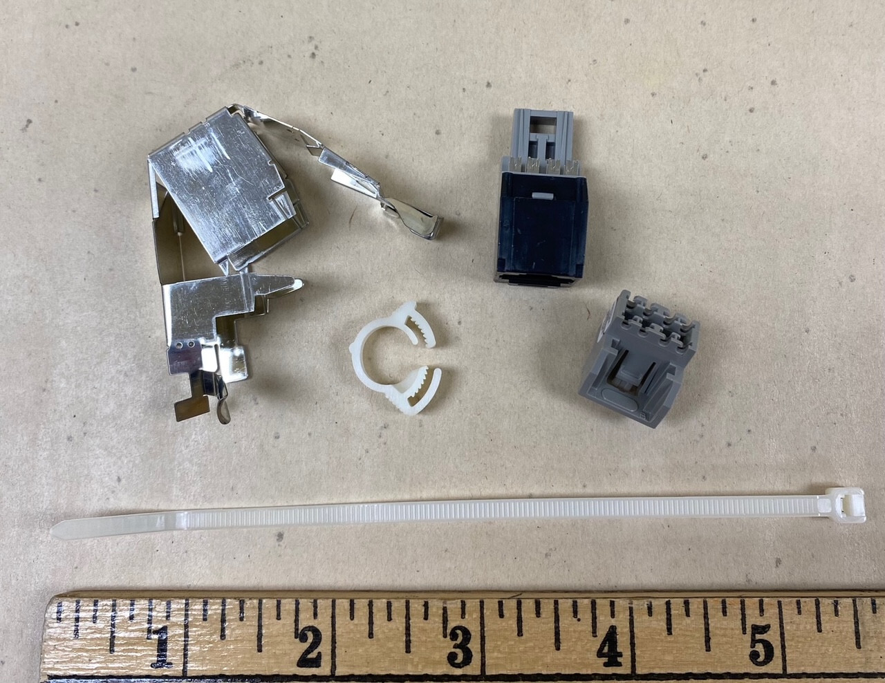 Panduit Mini-Com TX-5 Shielded Module PN: CJS588T (EB2407091113)