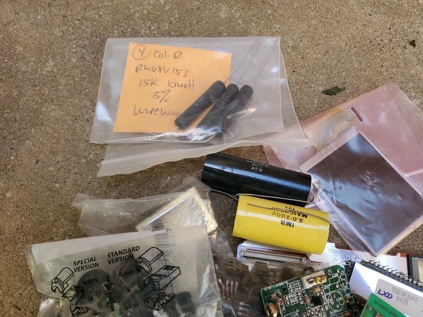 Electronic Parts Lot