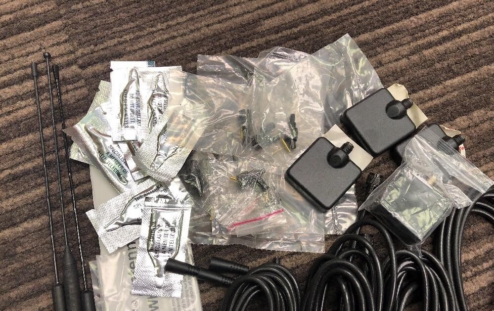 LOT OF ASSORTED APCTEL APD876.3M 824-894MHZ ON GLASS ANTENNA PIECES SEE PICS