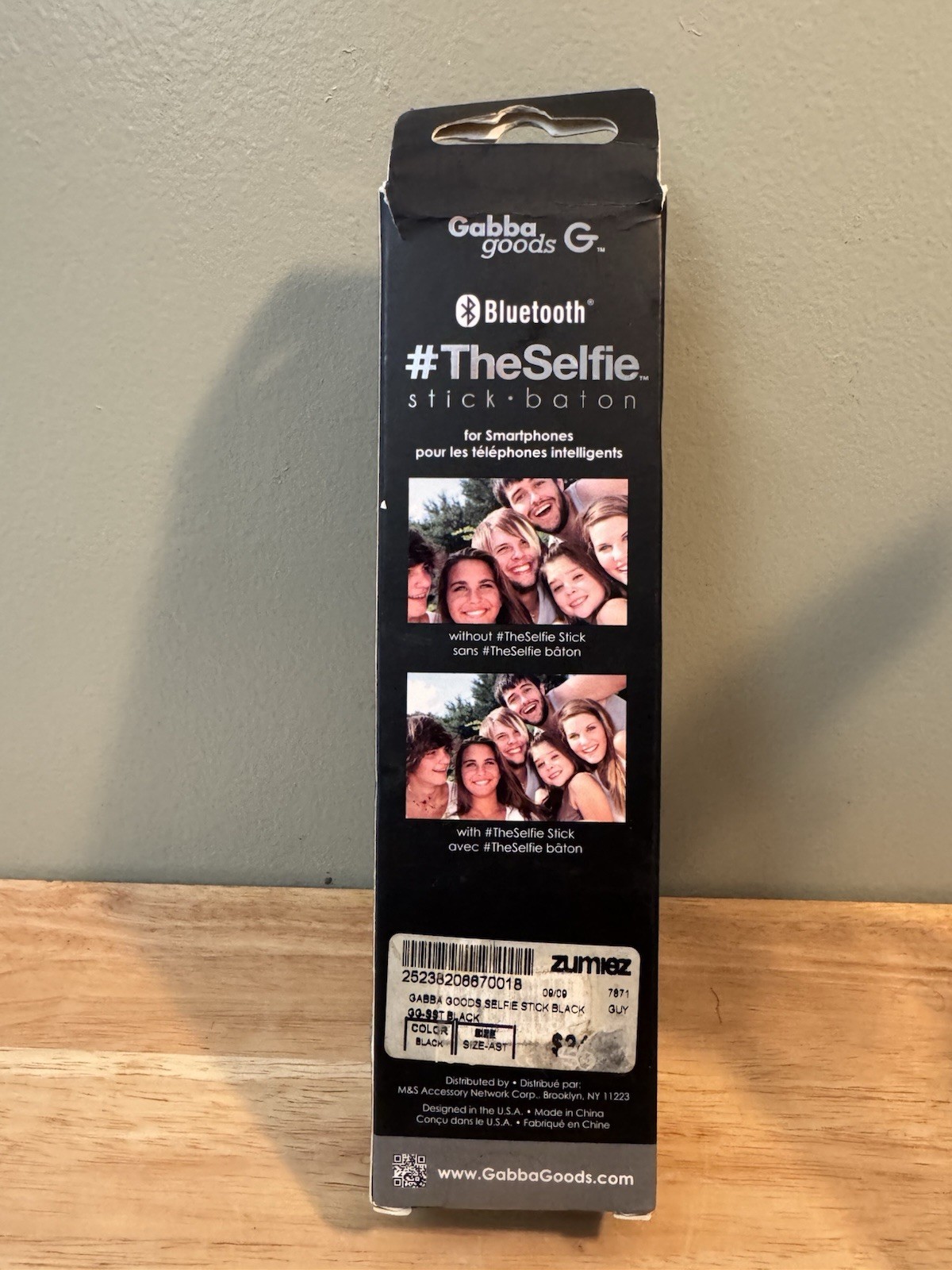 The Selfie Stick For Smartphones By Gabba Goods Black Handle