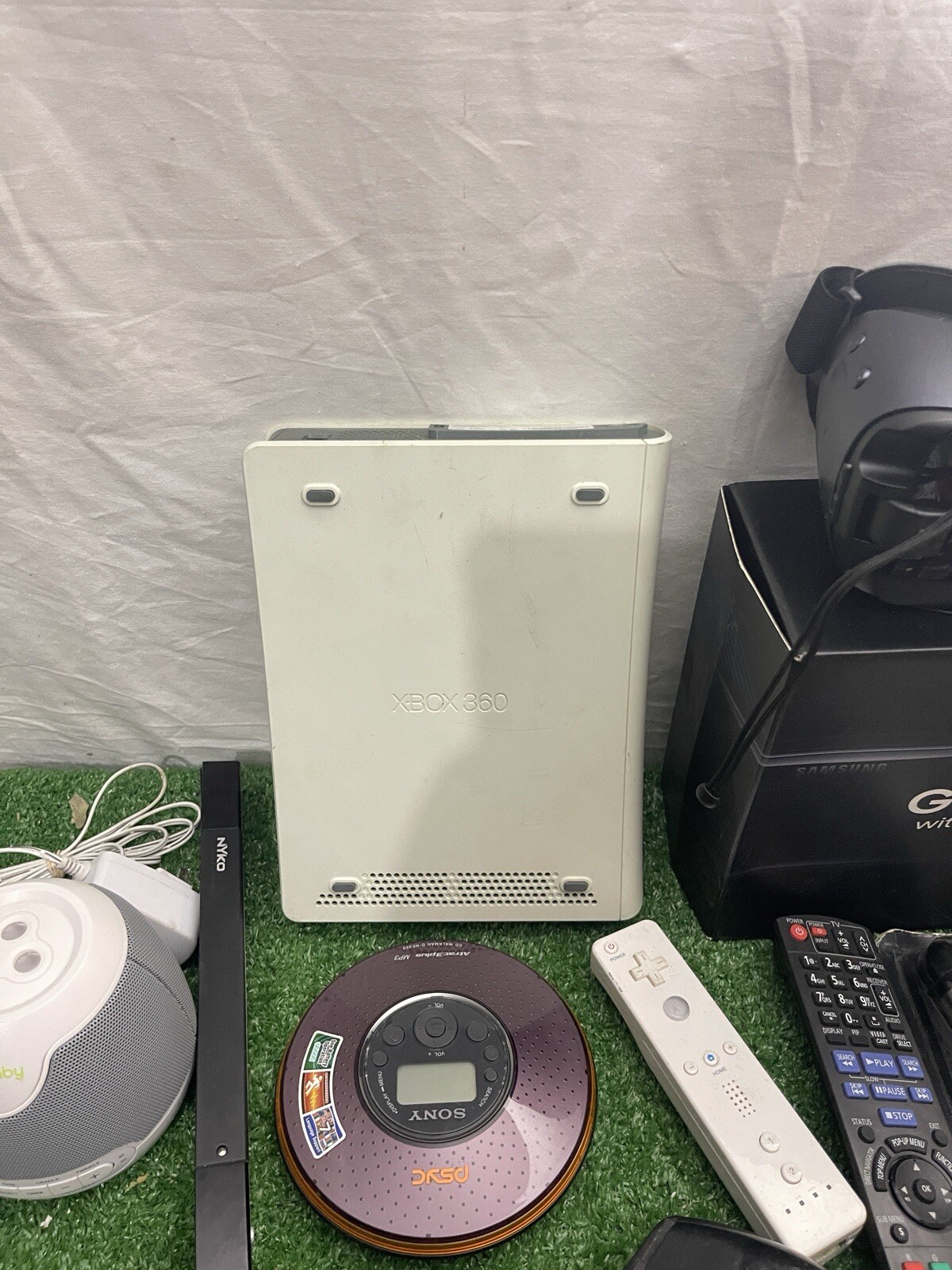 Lot Of Xbox 360,Samsung VR,Nikon Travelite ,Revlon Hair Styling Iron And More