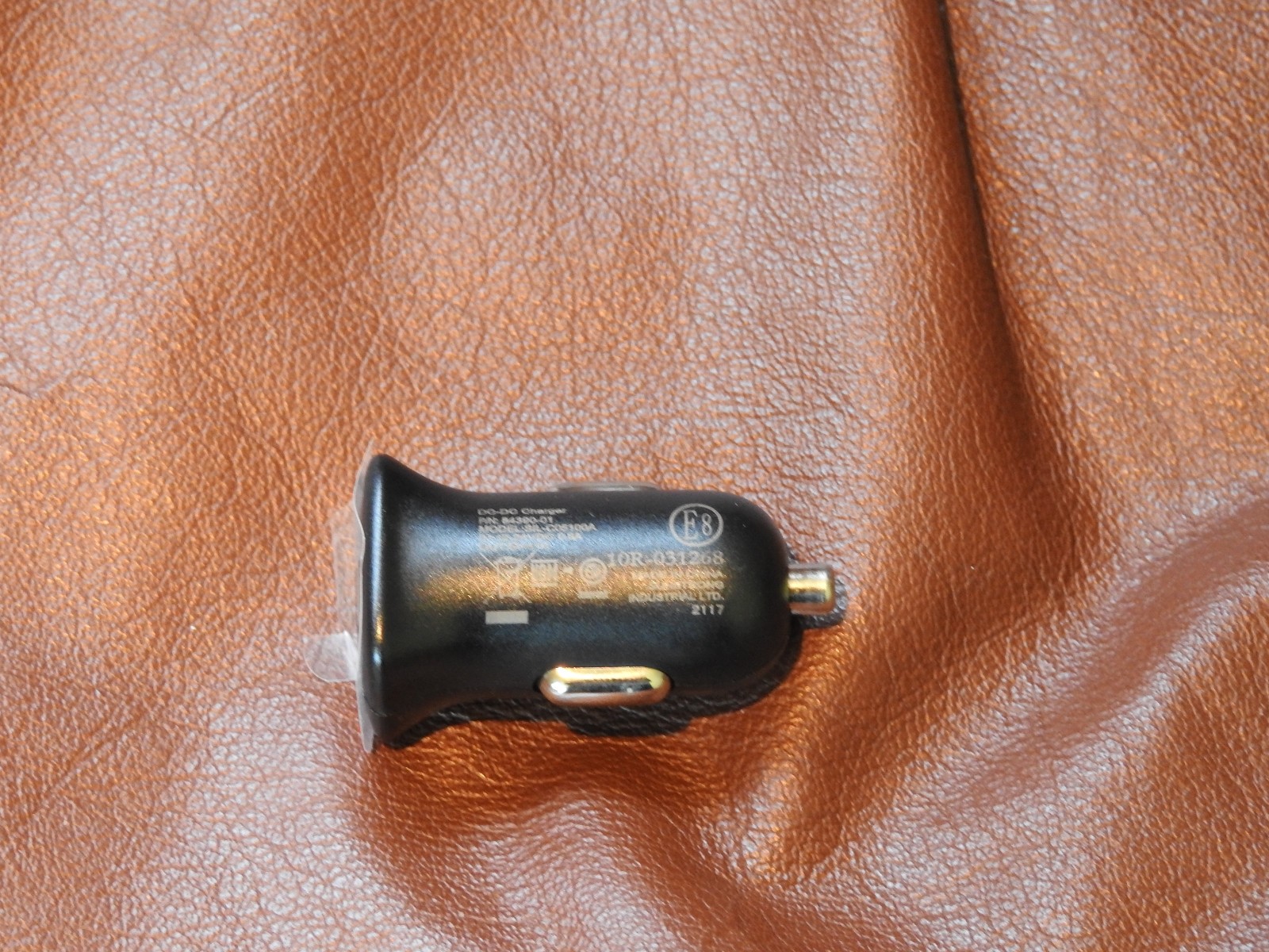 Original Plantronics Fast USB Car Charger 84390-01 SIL-C05100A