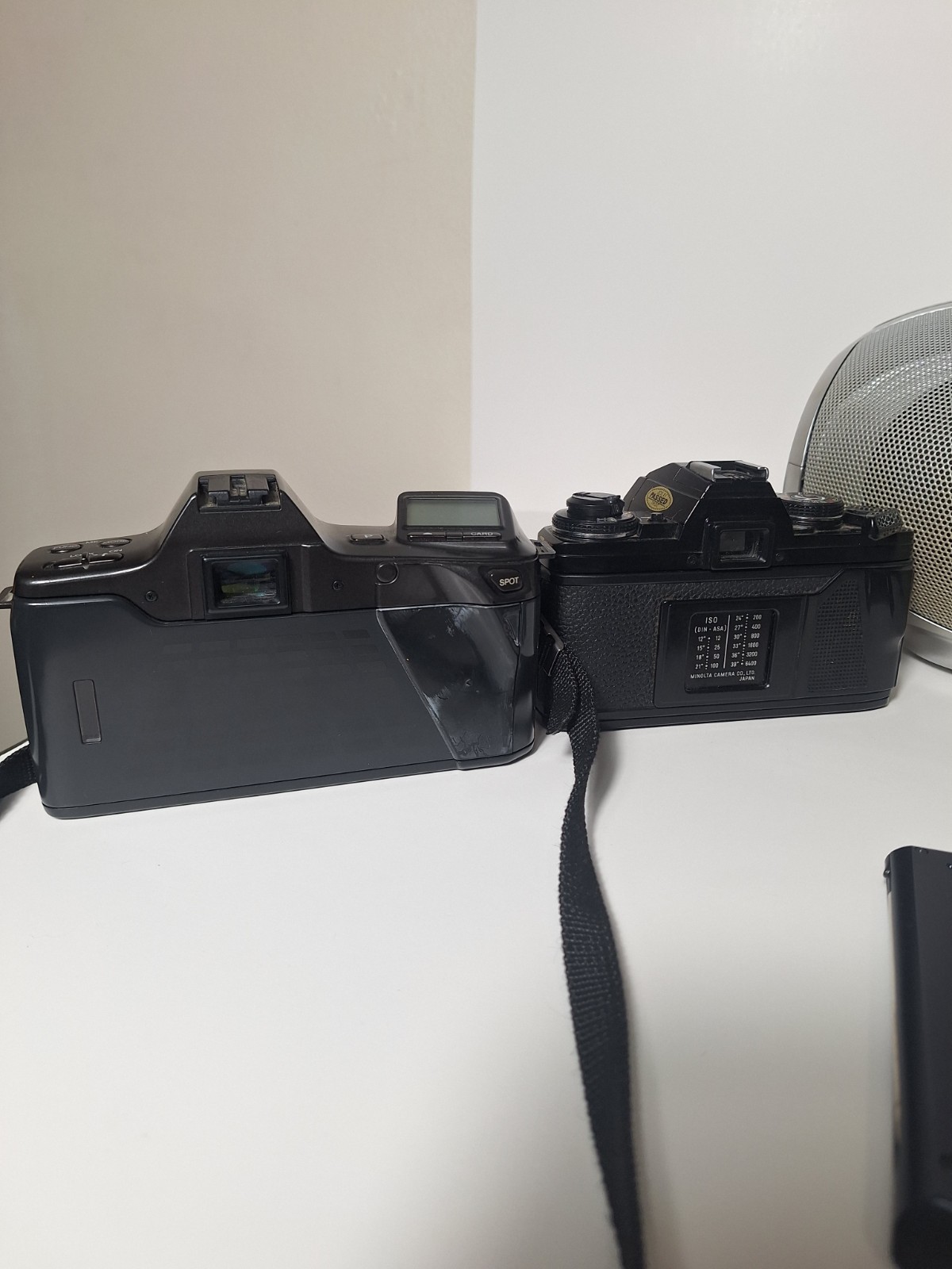 Vintage Electronics Camera Lot For Parts/Repair Minolta Sony Palm Roku iPhone