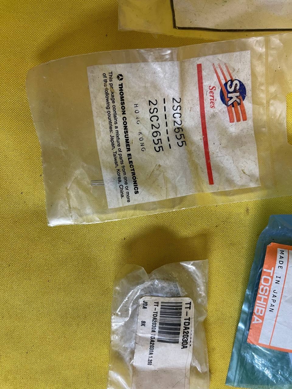 Lot of new Nos Vintage Semiconductor IC Transistor Parts ECG Toshiba Hitachi RE
