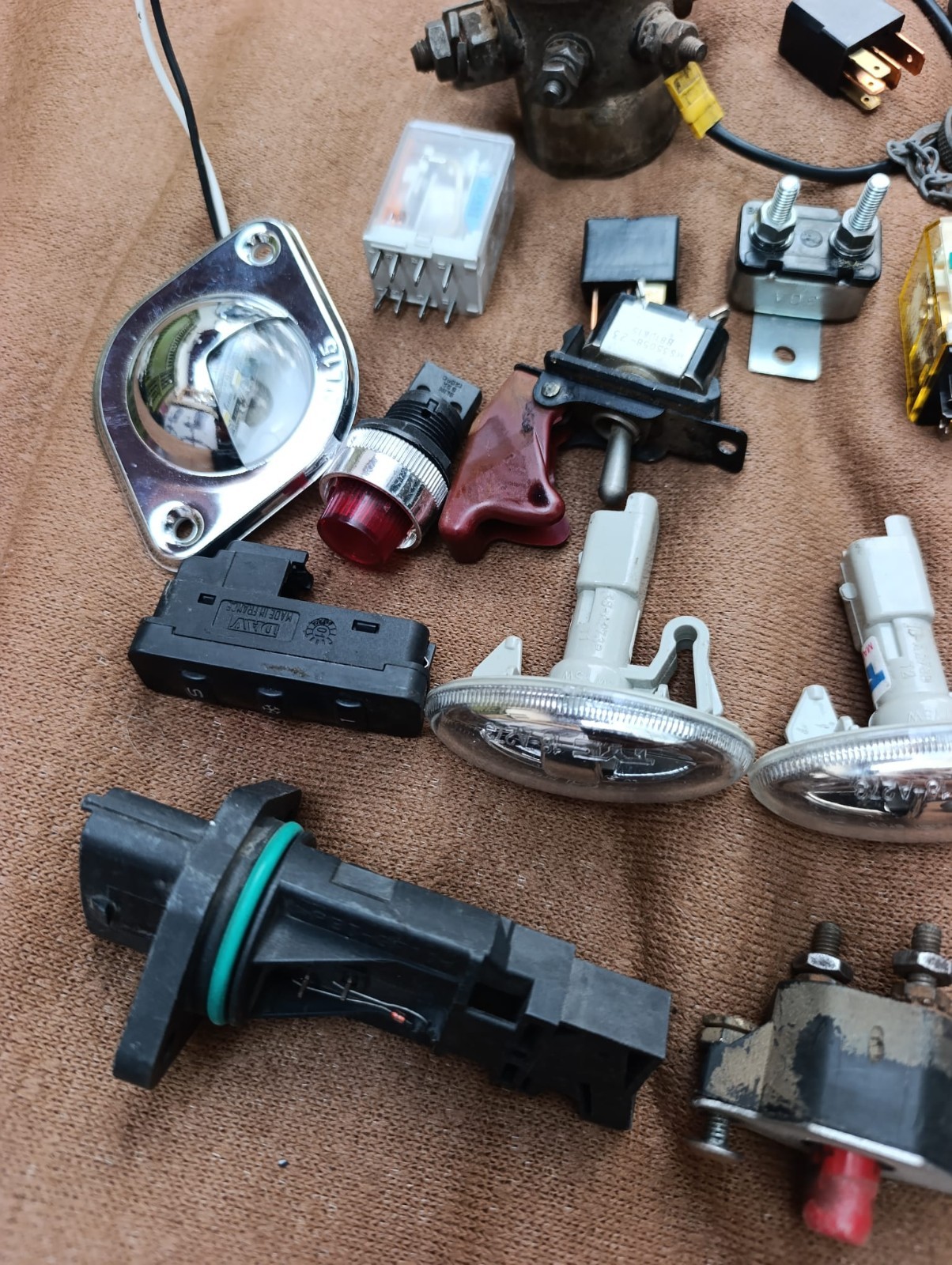 LOT OF 25 switches and various electrical and electronic items
