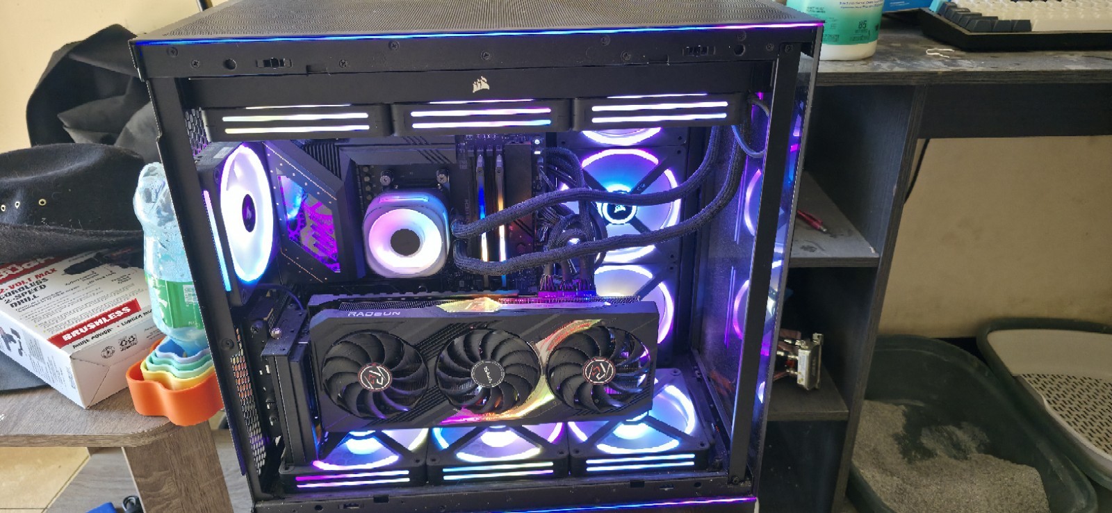 Keychron Q6 Max, ASRock X870E Taichi, Corsair iCUE LINK RGB Mixed Lot Gaming PC