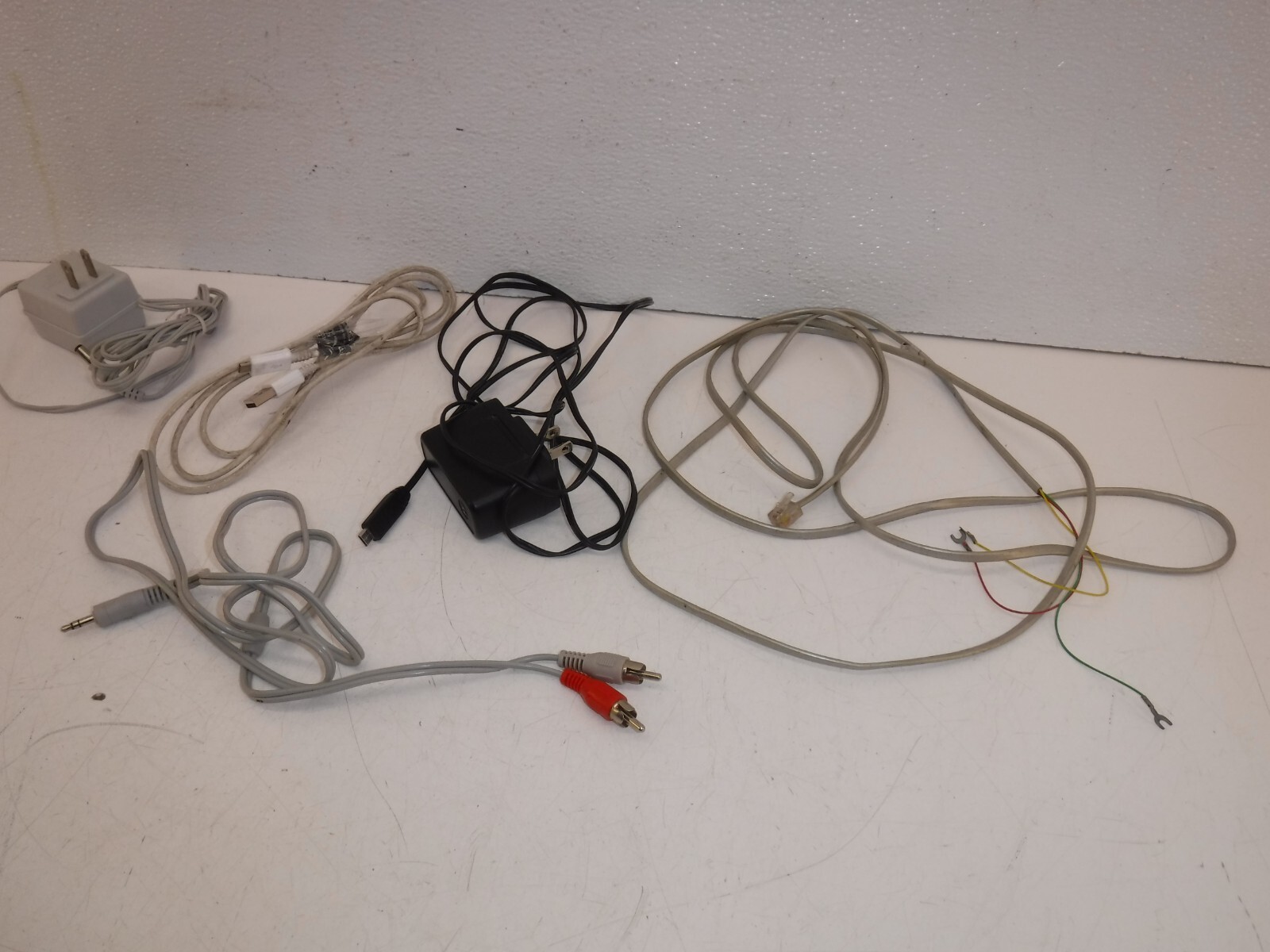 Mixed Lot of Cords AC Adapter Electronics Cables