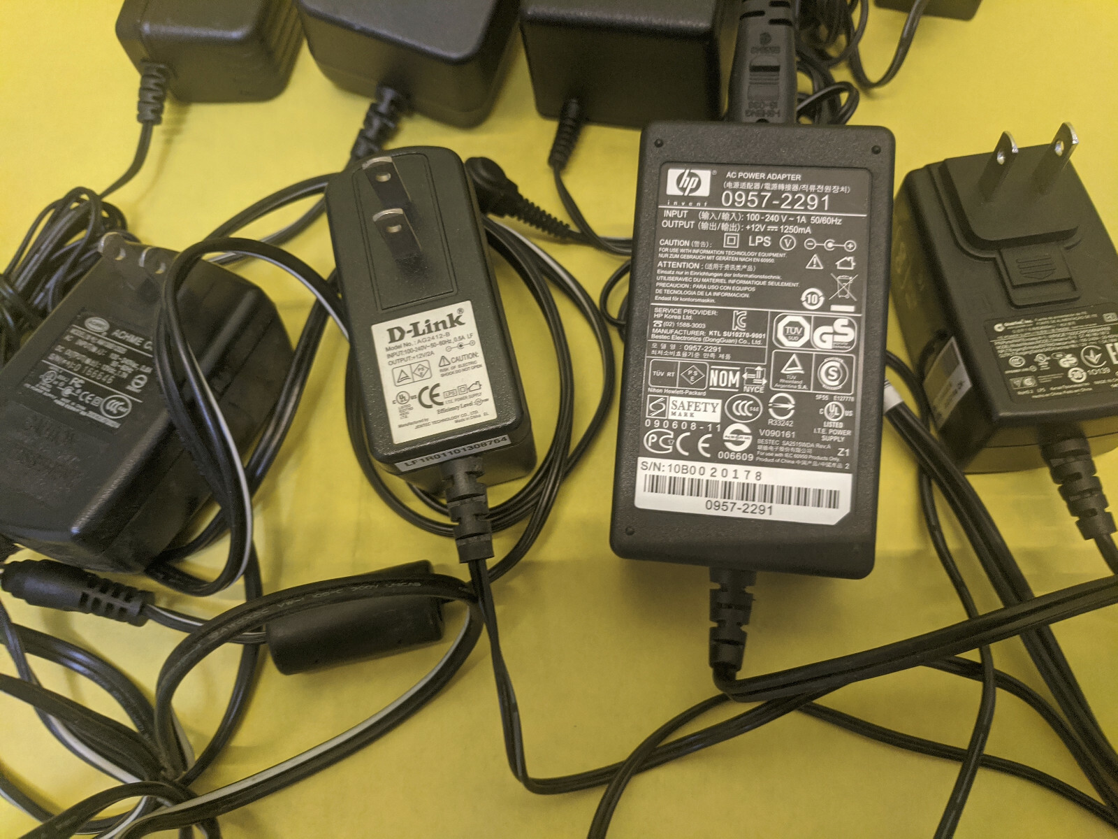 Mixed Lot 18pcs AC Power Supply: 4x 9V, 8x 12V, 6x 5V Adapter D-Link,Roku,YHI…