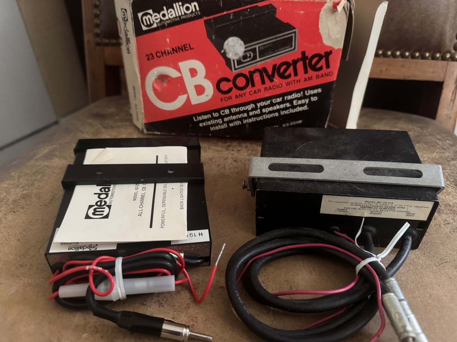 Vintage Olson CB-512 CB Radio Converter 12 volt DC Antenna 40 Channel Ham