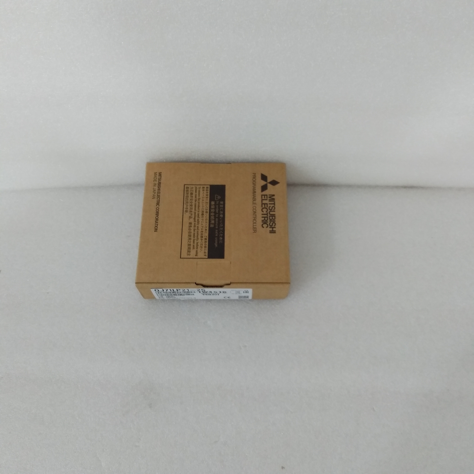 Sent on the same day MITSUBISHI PLC QJ71LP21-25 NEW