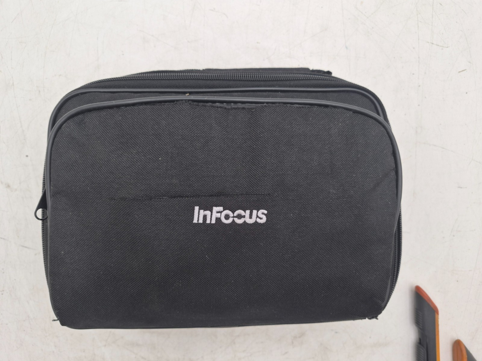 InFocus IN1100 DLP Computer Projector Manual