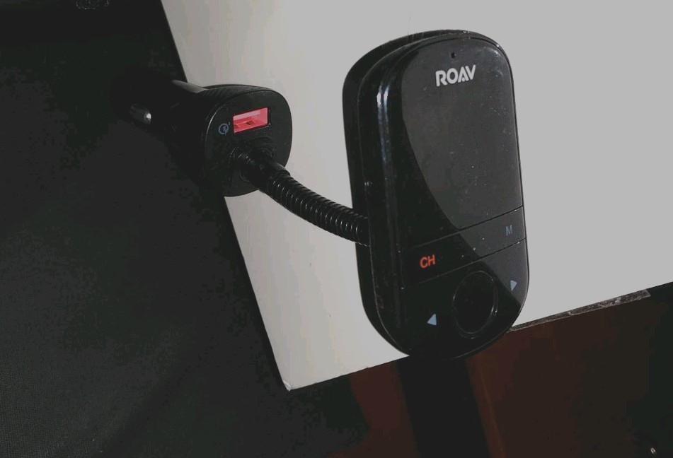 Lot Anker ROAV SmartCharge F3FM Transmitter + isound IGlow Speaker + Phone Cover