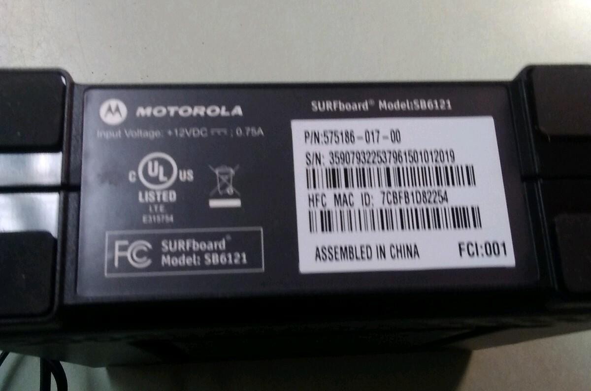 Motorola SURFboard SB6121 575186-017-00 172 Mbps Cable Modem