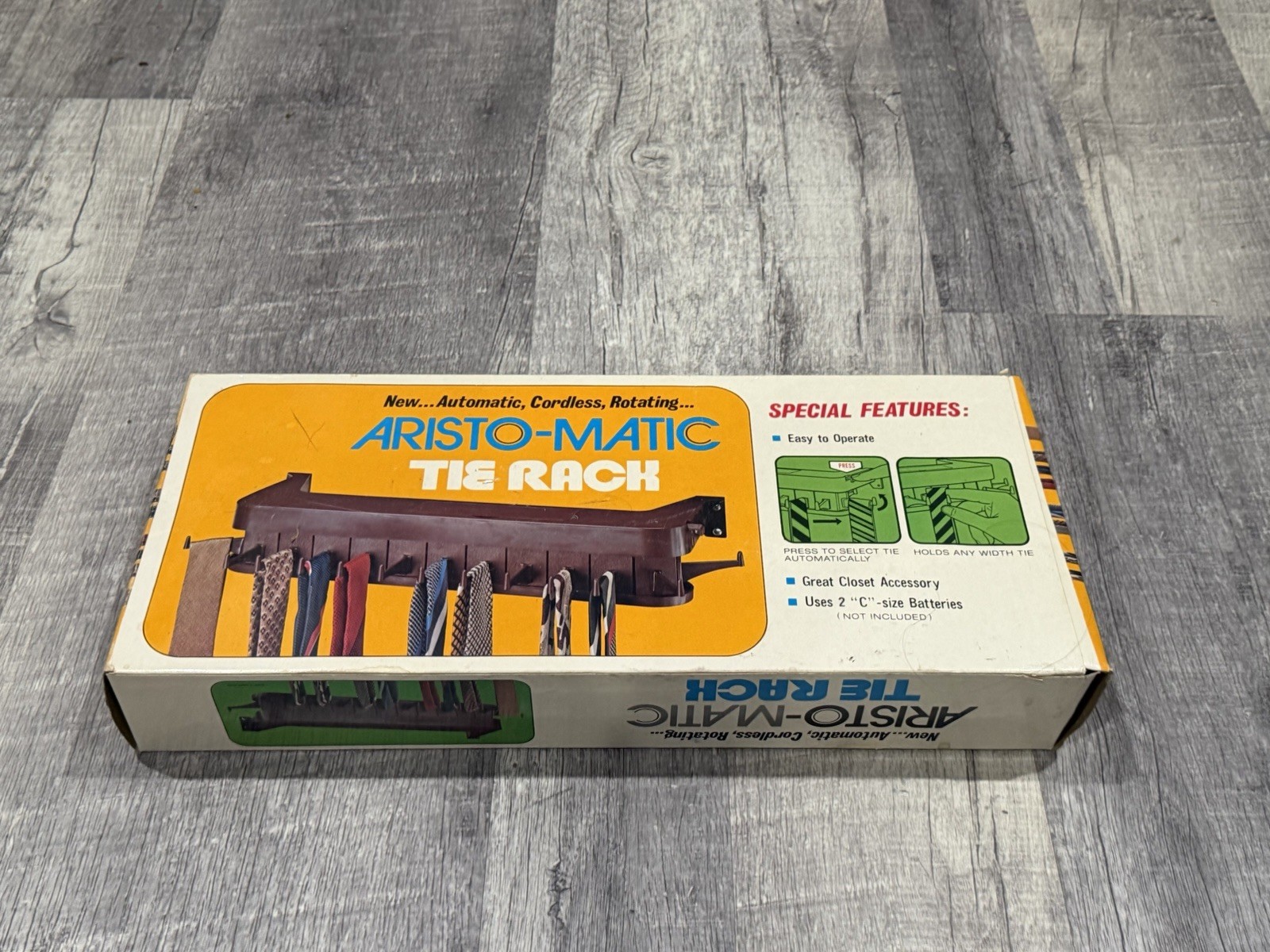 Aristo-Matic Electric Tie Rack W/ Original Box-NEW/OPEN BOX/NEVER USED