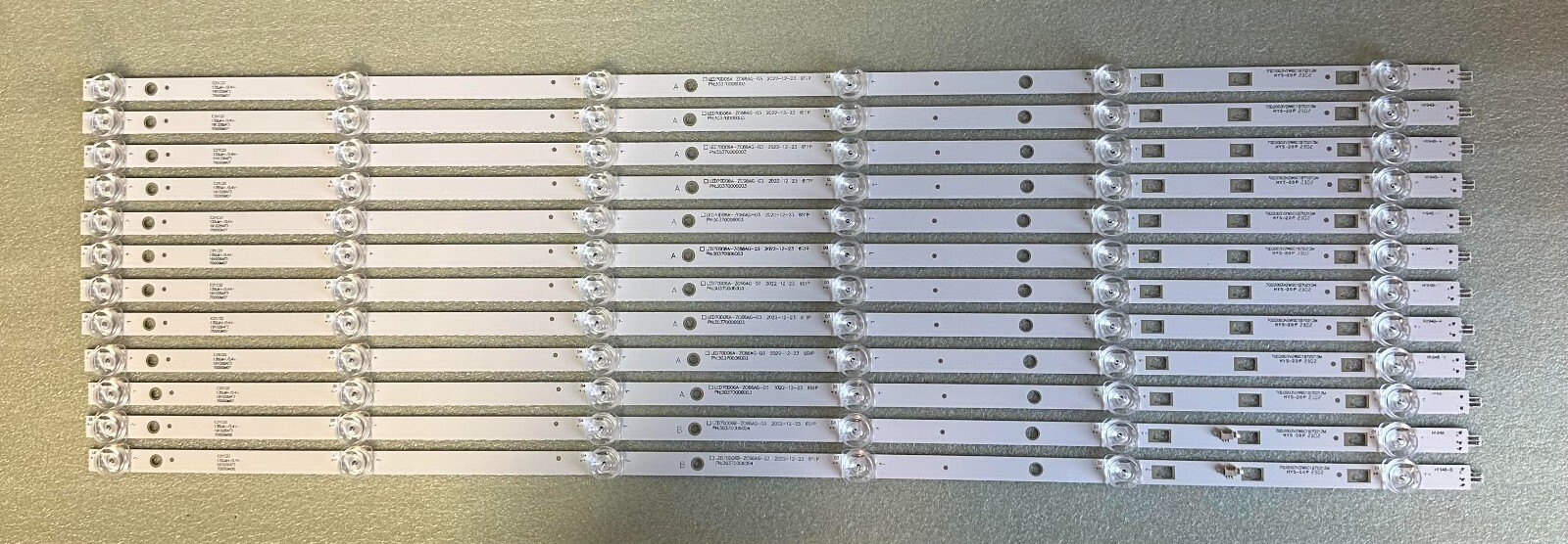 RTRU7028CA,RTRU7028UA, 30370006003, LED BACKLIGHT. SHIP FROM CANADA