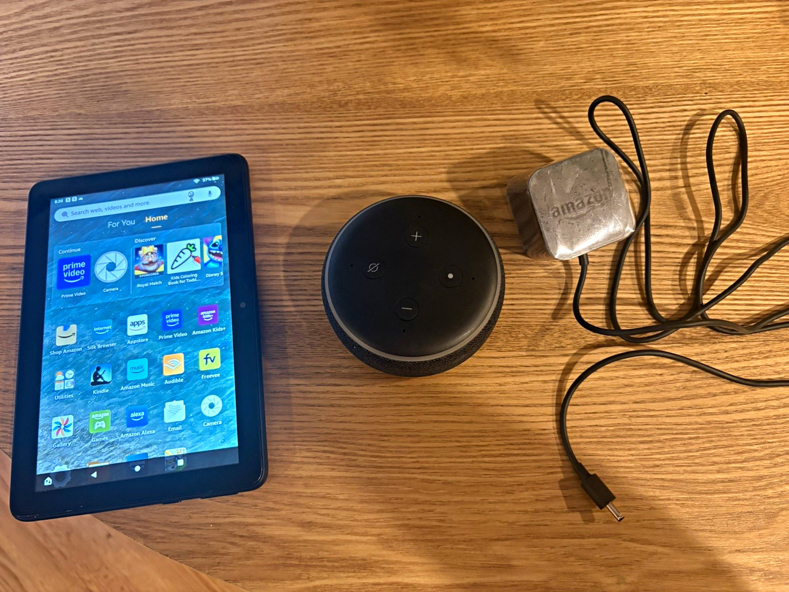 Amazon Fire 7″ Tablet (2017) w/ Echo Dot, Voice Assistant, Charger & USB