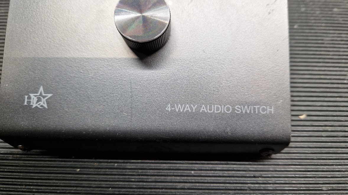 HQ ASWITCH-4 Stereo Input Control Box – Used, Scratches, Working