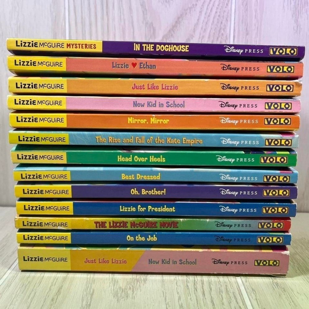 Lot of 13 Lizzie McGuire early 2000s/y2k paperback books Minor wear bends etc