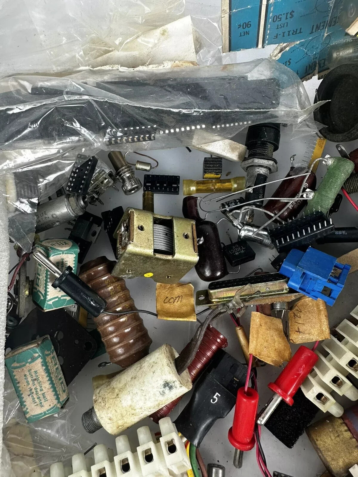 Huge Lot Of Transformers, Capacitors, Semiconductors, Transistors, IC chips, Etc