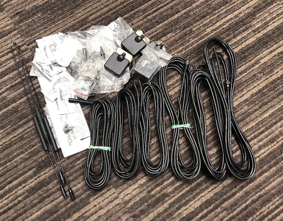 LOT OF ASSORTED APCTEL APD876.3M 824-894MHZ ON GLASS ANTENNA PIECES SEE PICS