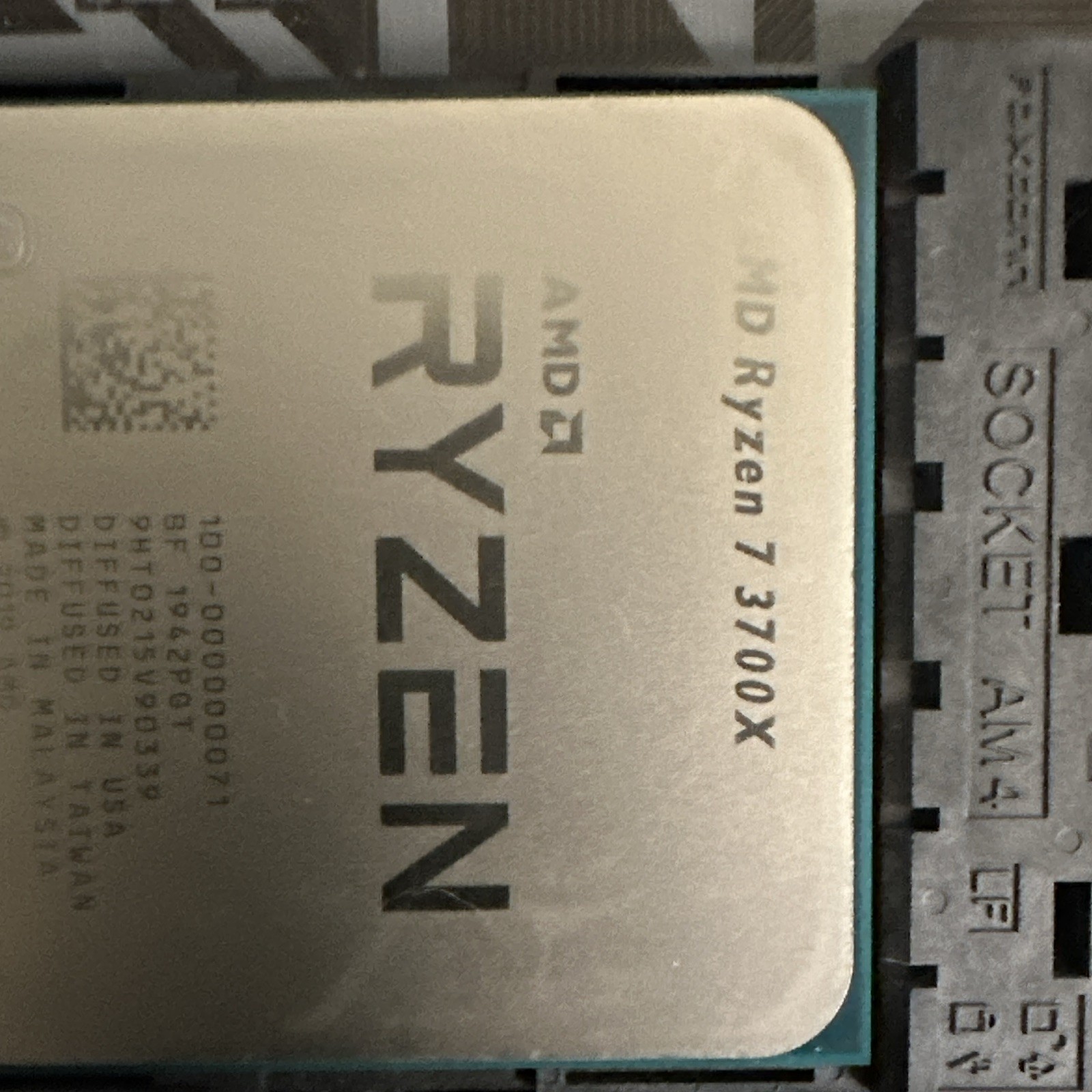 AMD Ryzen 7 3700X CPU + ZOTAC RTX 2060 6GB + WD Green 240GB SSD + Gigabyte b450m