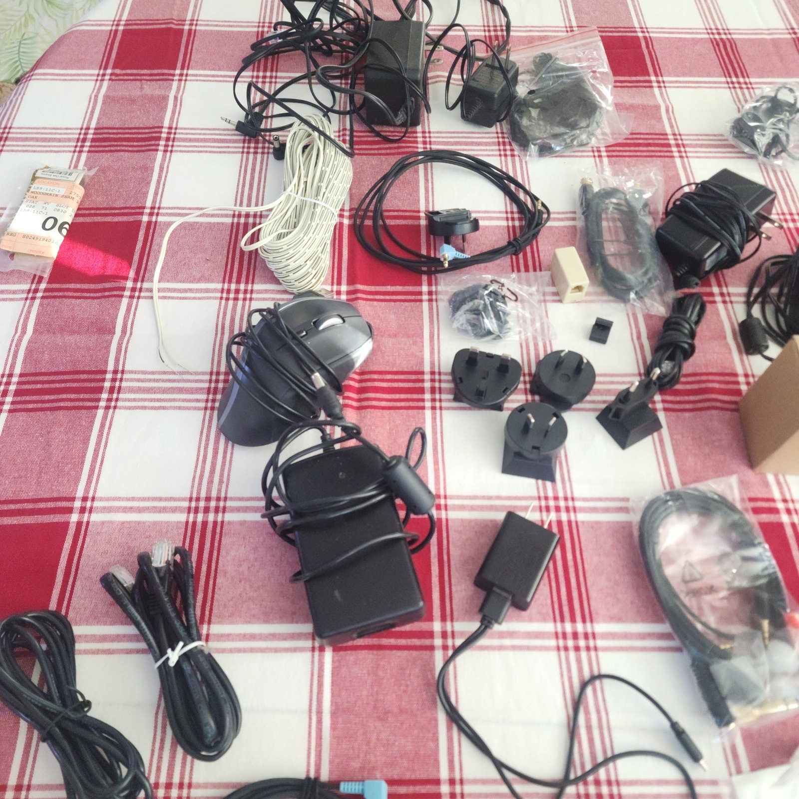 9 lb Electronics Lot – Cables Chargers Adapters Parts Mixed Tech Box AS‑IS