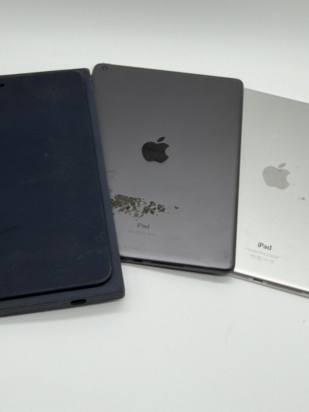 Lot Of Apple Products iPhones/Ipads/Apple Watches for Parts or Repair READ DESC