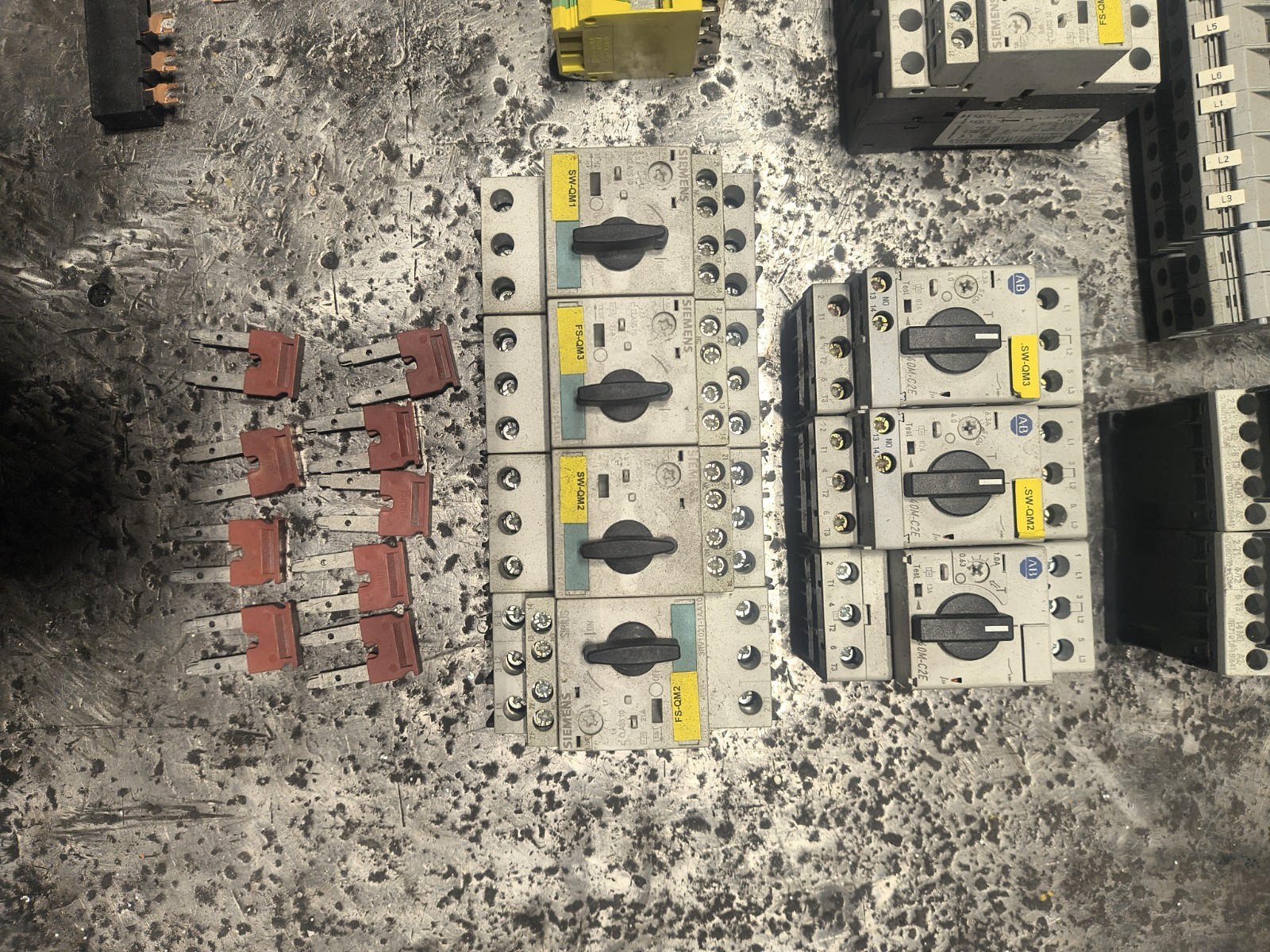 Siemens Controls Lot