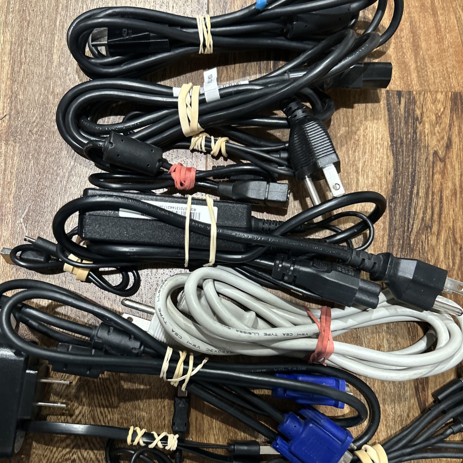 Box Of 75 Assorted Power Printer Computer Phone Nintendo Wires Cables
