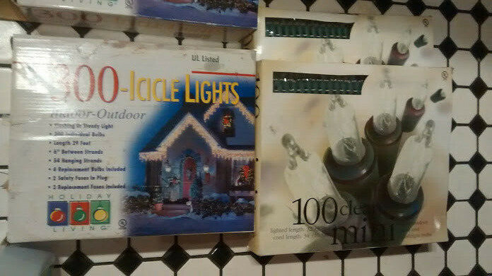 LOT 800 INCANDESCENT Christmas Lights 2-100 & 2-300 icicle Indoor Outdoor CLEAR