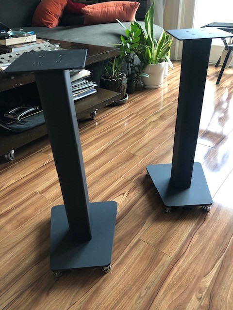 Minty! ELAC LS80 Speaker Stands. All metal. Fillable. 23 5/8″ Tall. Matte Gray.
