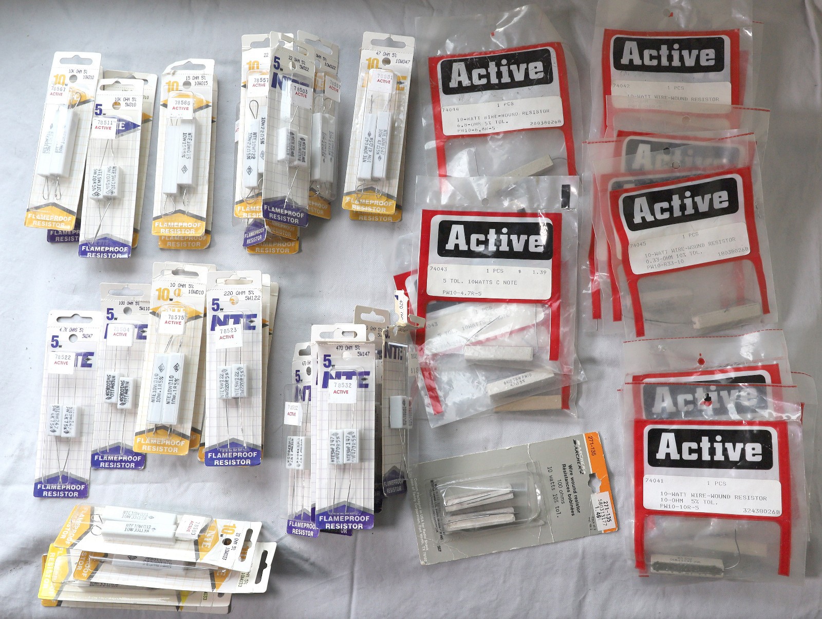 New resistors(47) and capacitors(see photo):