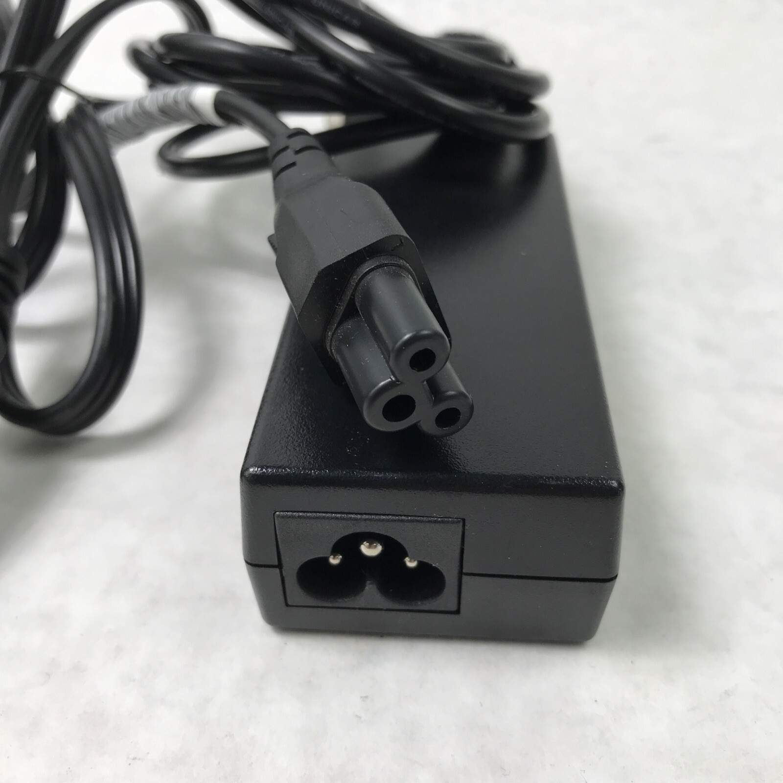((Lot of 4) HP PPP009H Laptop Charger 608425-002 65W 3.5A 18.5V