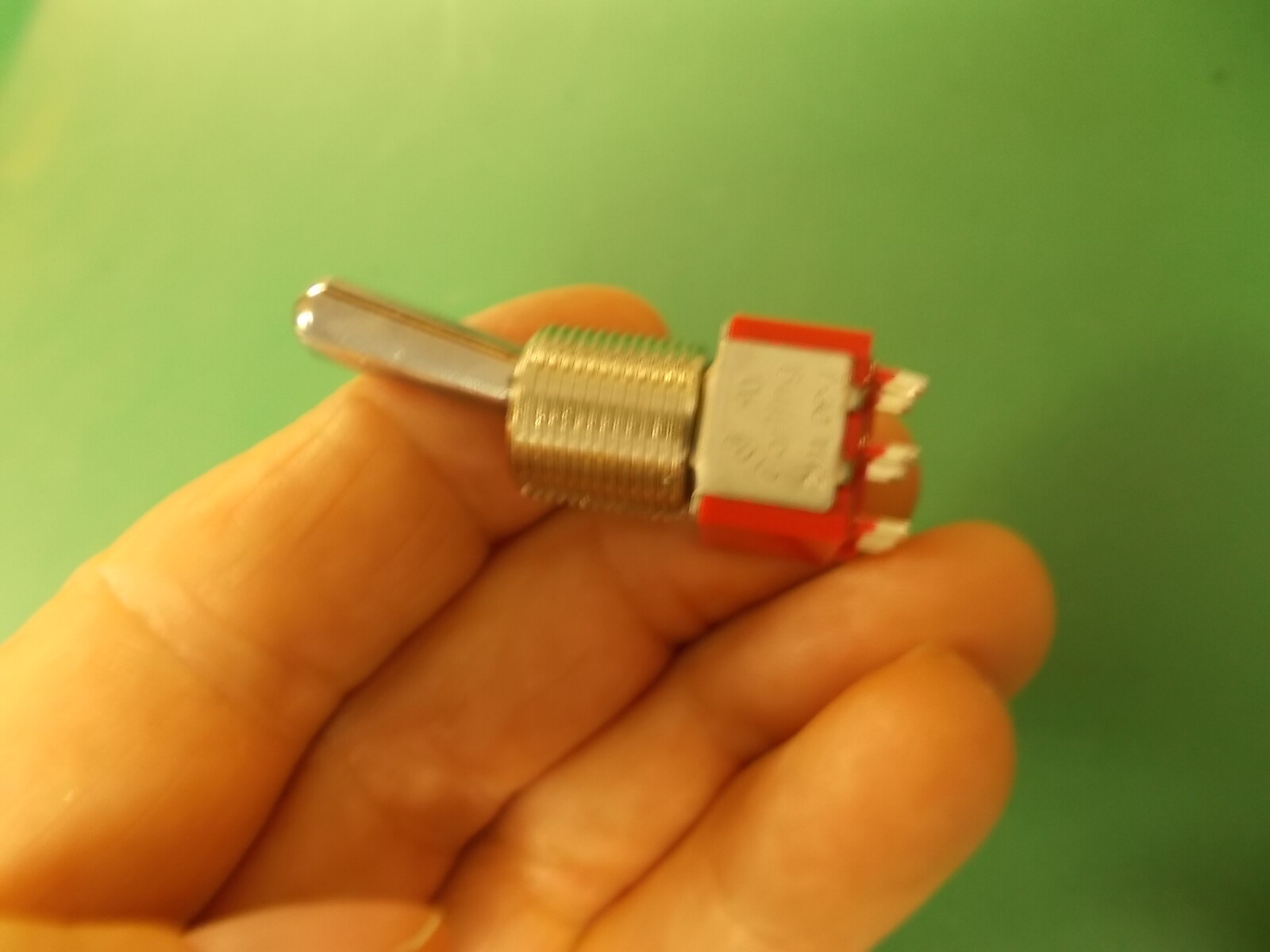 Toggle Switch 2A 250 VAC, 5A 125 VAC “ON ON” Carling 2M1 DP-1
