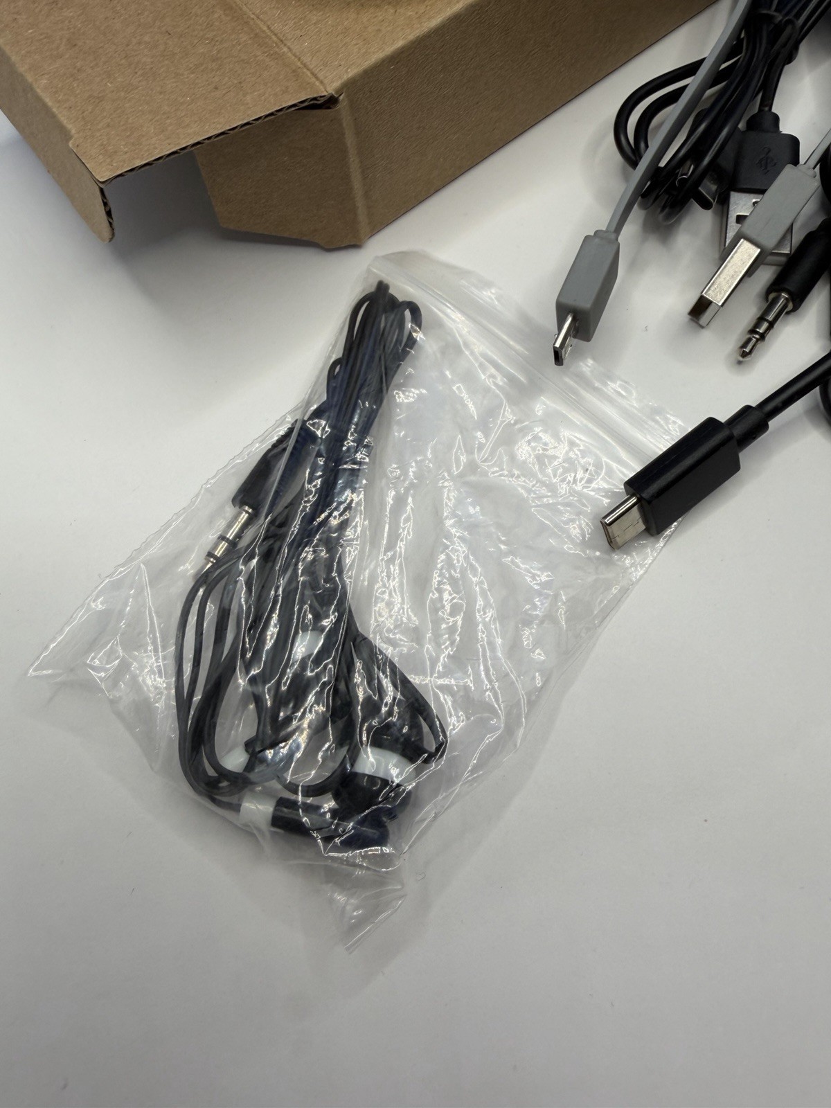 Wireless Mouse USB Cables Audio AUX Cord Tech Accessories Bundle Lot Mixed OEM