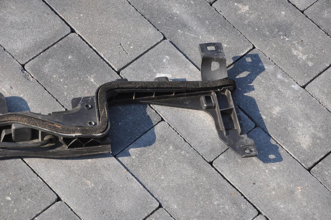 Peugeot 508 II 2019 Windscreen Wiper Trim 9813410480
