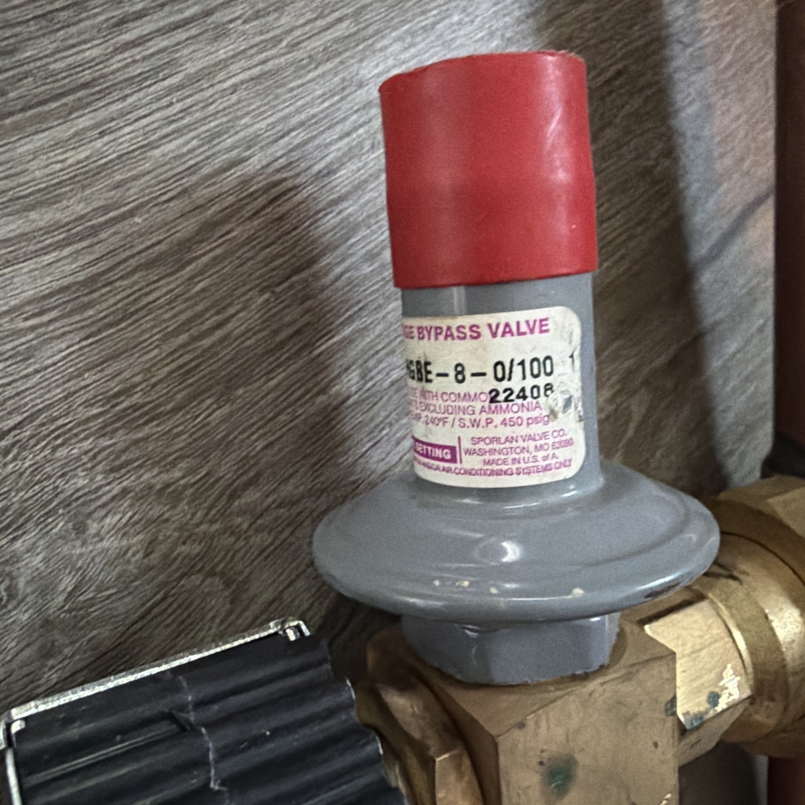 NEW Sporlan SHGBE-8 0/100 Discharge Bypass Valve