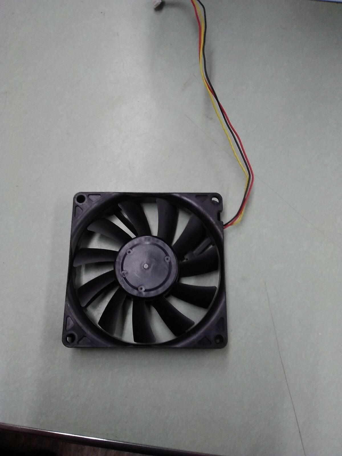 NIDEC D08R-24TM 01B（ix）24V 0.13A 3PIN