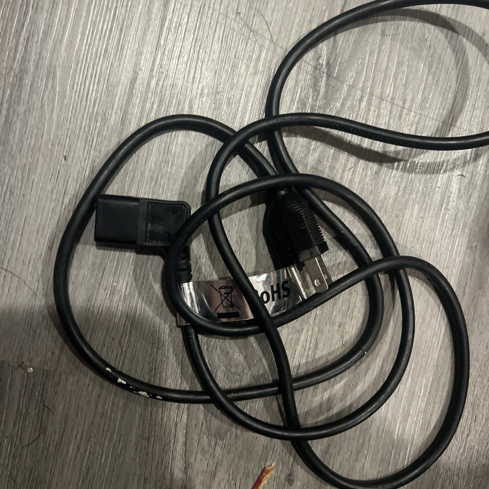 Lot of random assorted cables – SEE PHOTOS