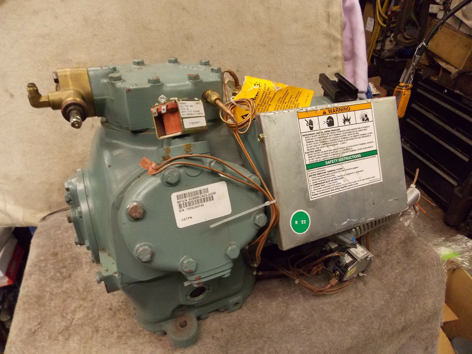 Carlyle compressor 06DF8252BA3600 Commercial Refigeration 15 Ton air condition