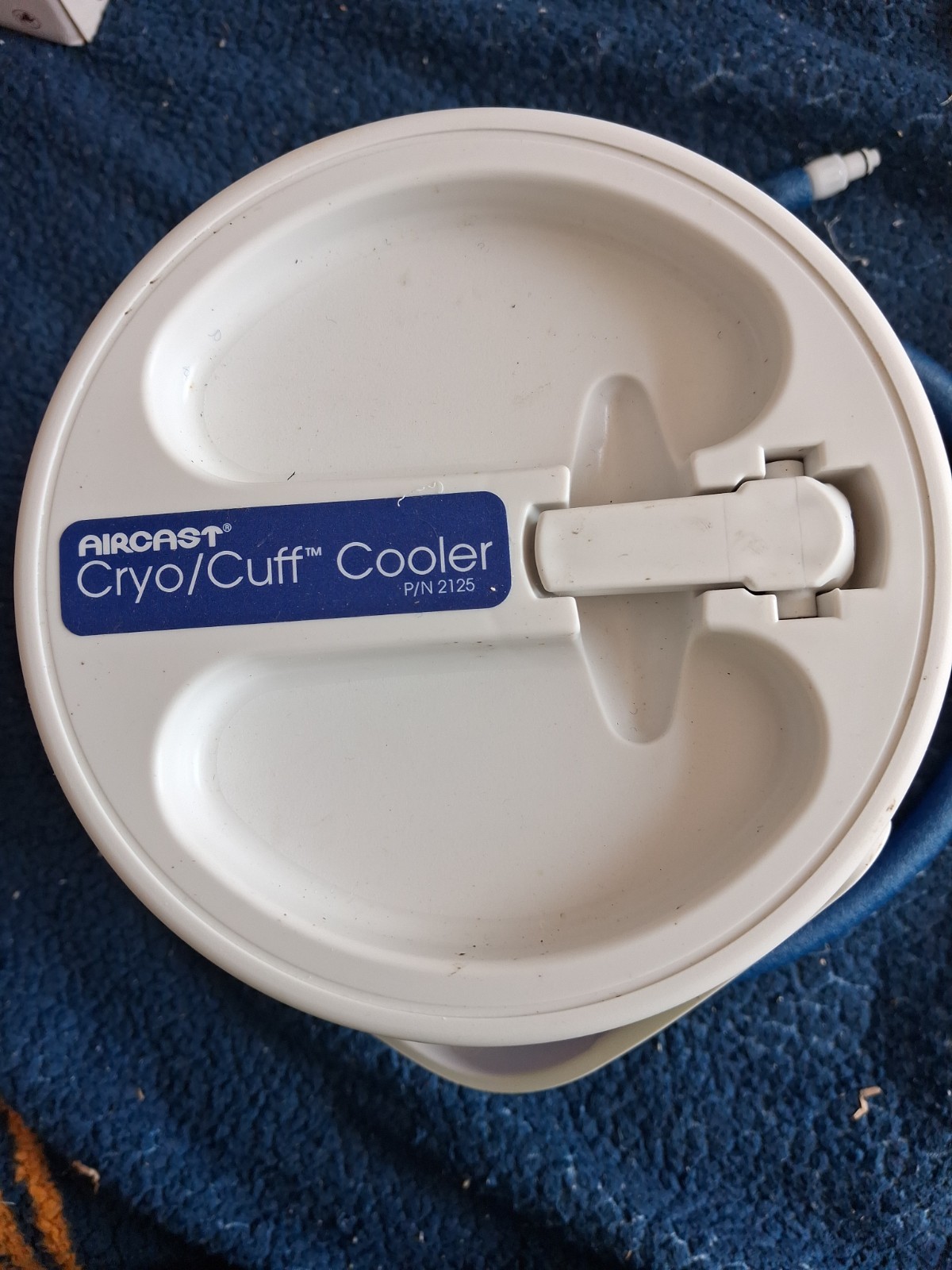 Aircast Cryo/Cuff Ice Therapy Gravity Cooler And Hose