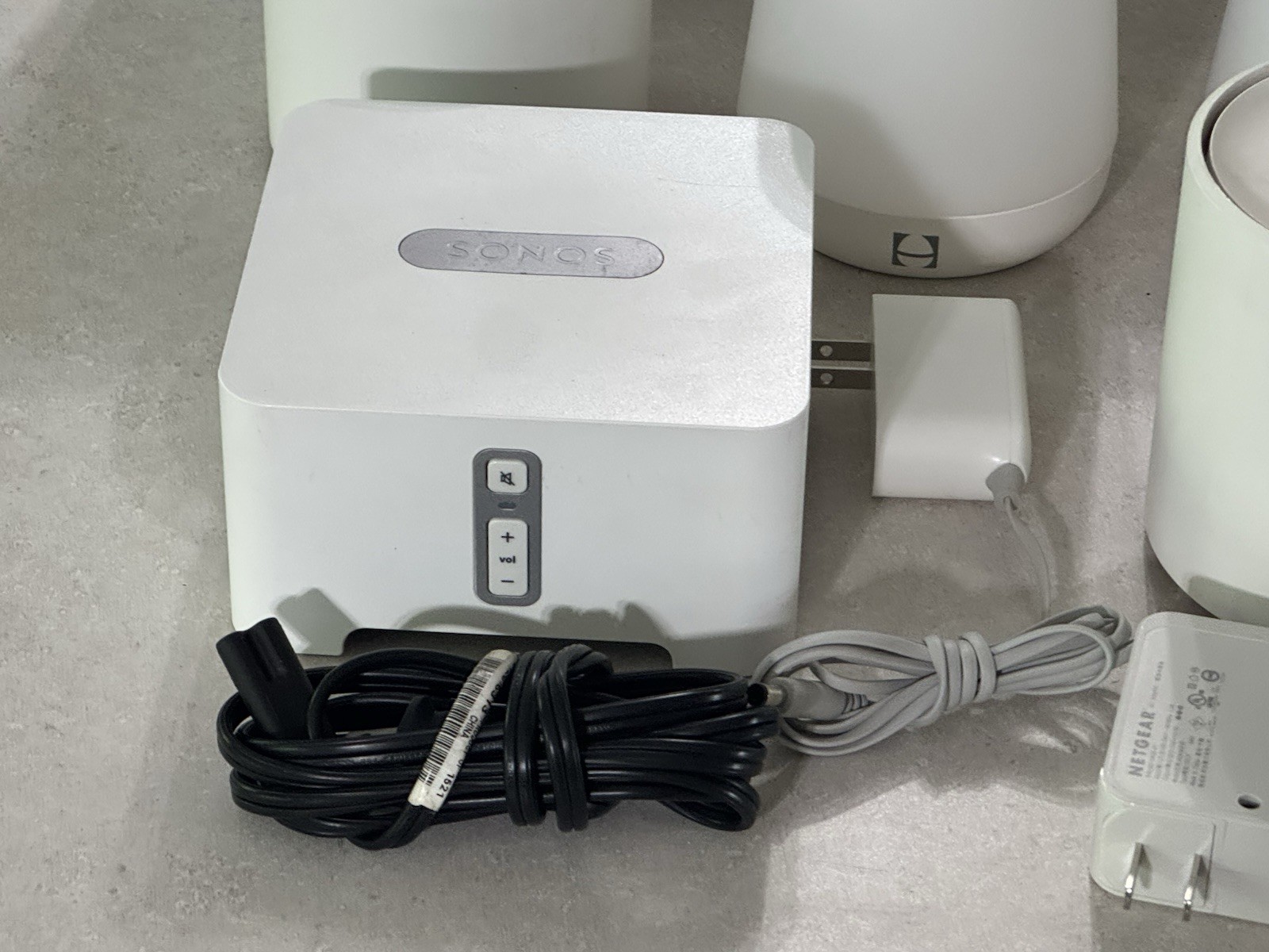 Electronics Lot – TP-Link, Orbi, Sonos And Hatch